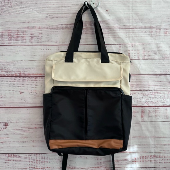 Convertible Computer Backpack /  Daypack - Picture 2 of 8